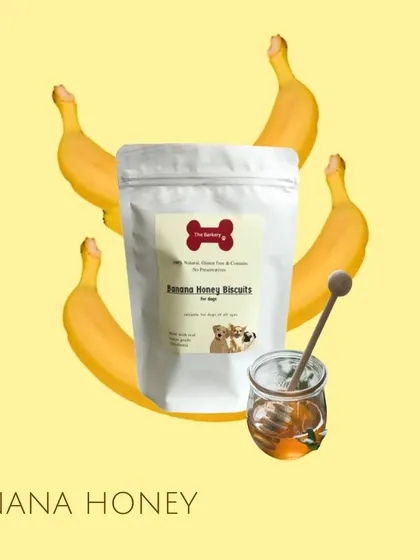 My Banana Honey Biscuits combine two powerful ingredients. Bananas improve digestive health and immunity, while honey helps with allergies. It's the perfect, beneficial treat for your pooch.