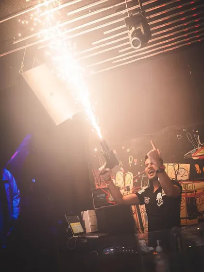 Using a cold pyro gun to hype up the crowd is one of my favorite things to do. It adds a spectacular visual element to the peak moments of my set.