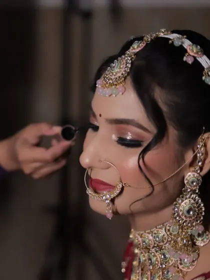 The final touch of eyeliner to create that perfect wing. It's all in the details.