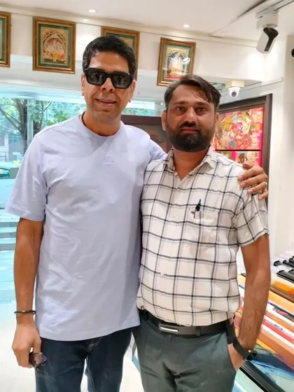 We were honored to have esteemed actor Murli Sharma, one of our best clients, visit the gallery.