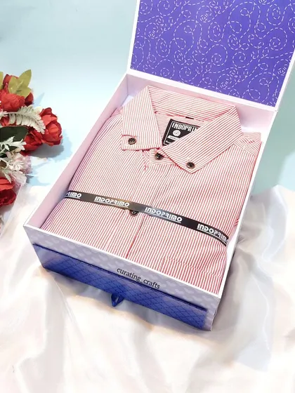 The top compartment of the 'Shirt Box', perfectly sized to hold a new shirt.