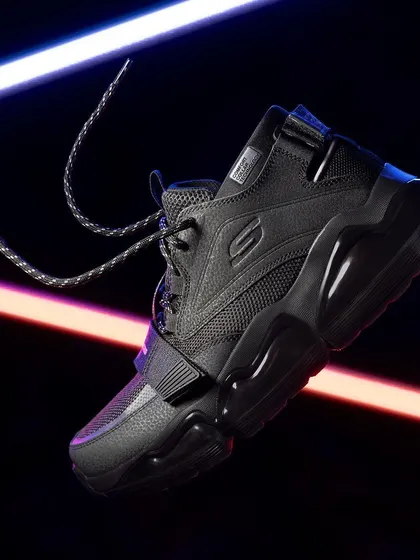 We created this dynamic shot for Skechers using creative light painting to convey energy and motion. This technique makes the footwear feel modern and exciting, perfect for appealing to a younger, style-conscious audience.