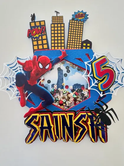 The details on our Spiderman topper make it extra special. We use different textures and glitter to make the characters and city scene come to life.
