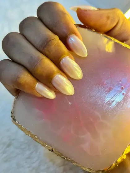 Here is my take on the famous Hailey Bieber nails. The chrome finish over a sheer base gives that iconic glazed look that is so popular right now.