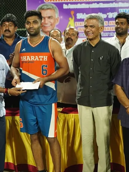 Receiving the runner-up prize at the KBG Cup 2024.