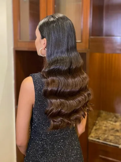Classic Hollywood waves. This style is defined by its deep, uniform S-shaped waves and is the epitome of vintage glamour.