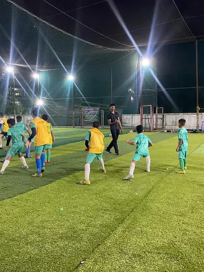 A passing drill in progress. These exercises are fundamental to our coaching method, building the teamwork needed for effective play.