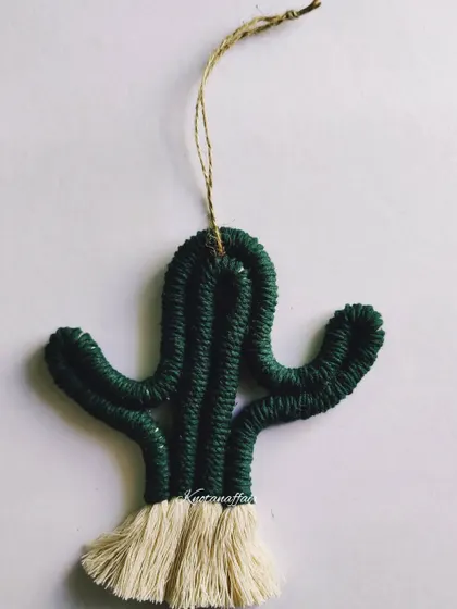 Here's another addition to my series of mini wall hangings, a cute macrame cactus. These are great for adding a touch of green to a boring wall or as a fun decor piece for a kid's room. They can also be made into keychains.