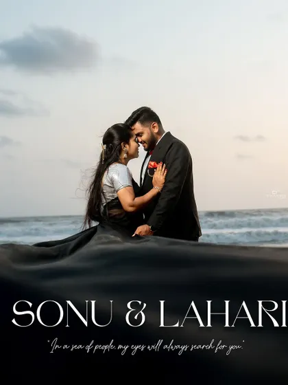 Duplicate of image 141, a romantic beach portrait.