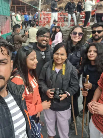 A group selfie during the Kedarnath trek. Our trips bring together people of all ages, creating a diverse and friendly travel family.