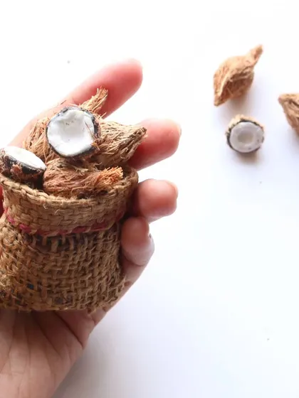 Another angle of the miniature sack of coconuts.