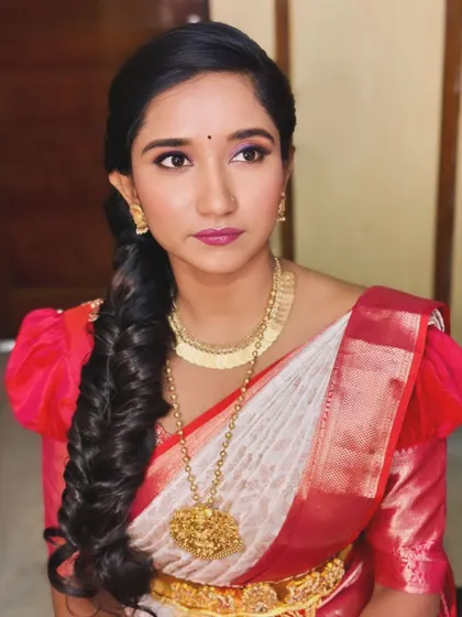 Another angle of Lakshitha's look, showing the hint of color on her eyes and lips.