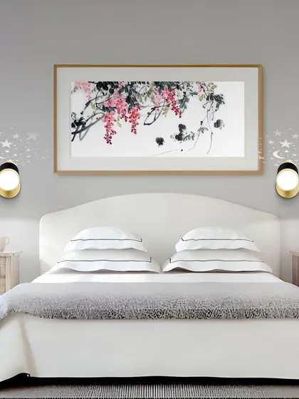 A pair of these spotlights creates a dreamy atmosphere in a bedroom.
