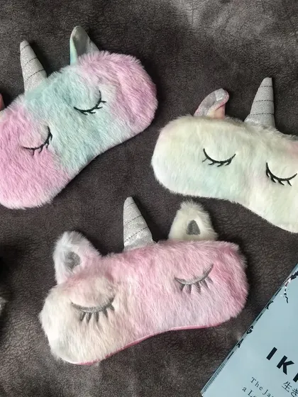 These fluffy unicorn fur eye masks are perfect for a good night's sleep. They contain a removable ice gel pack that can be cooled to help reduce puffiness.