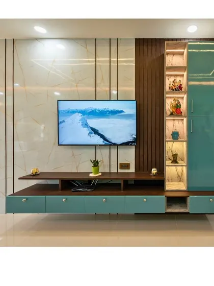 A contemporary TV unit design with a hint of modernity, featuring a floating console in turquoise and wood, a marble-effect back panel, and an illuminated display cabinet.