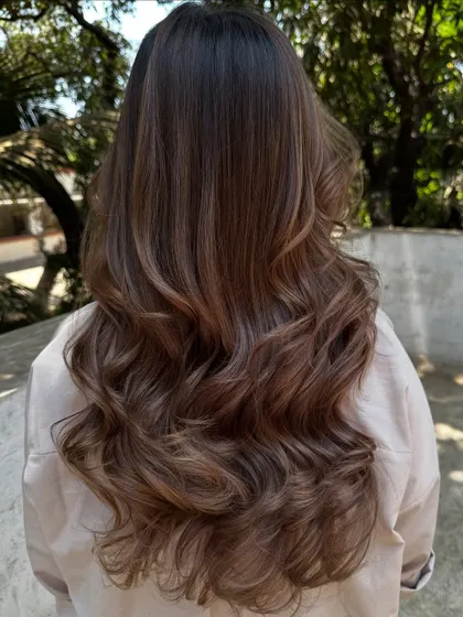 A 'Beige Color Refresh' to brighten up her look.