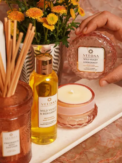 Breathe new life into your space with our Wild Violet & Bergamot collection. The crystal glass candle and matching reed diffuser create a beautiful, coordinated look and a delightful floral fragrance.
