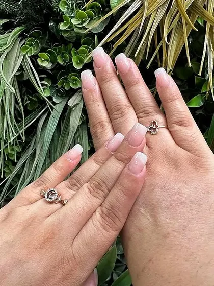 A timeless classic for the elegant bride. This is my signature French ombré on perfectly shaped square nails, blending a soft pink base into a crisp white tip for a clean, sophisticated, and photo-ready finish.