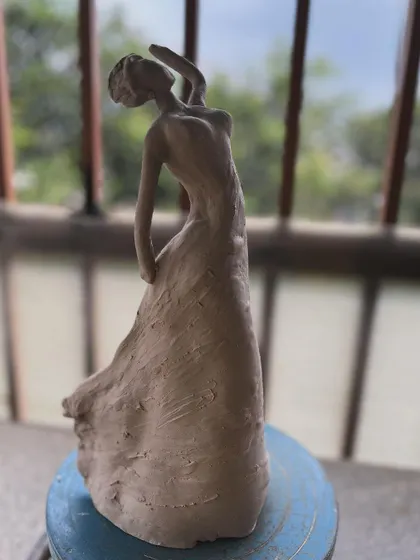 This dancing figure sculpture was a joy to make. The process of sculpting is so therapeutic and motivates me to create more.