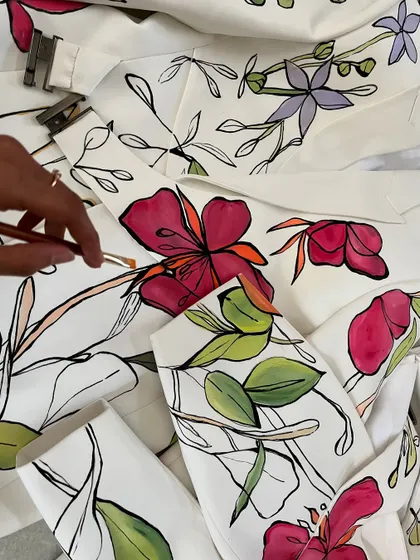 I absolutely loved painting these abstract florals on a matching twin pair of jackets. The outlined style gives the design a modern and graphic feel.
