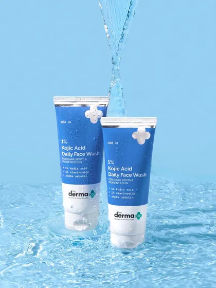 We created this shot by pouring water over two tubes of face wash, capturing the moment the stream hits the products. The resulting splash and the water-filled background give it a super hydrating and clean feel.