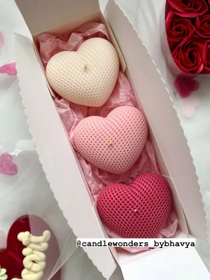 This gift box of three puffy heart candles is a lovely gift for Valentine's Day or an anniversary.