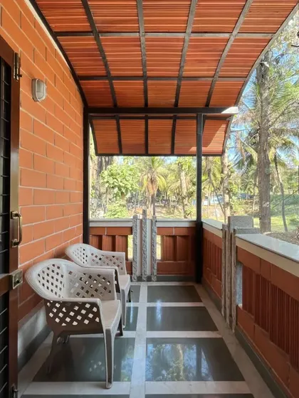 A duplicate of the simple balcony.