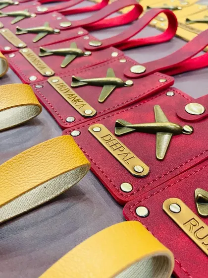 The details on our personalised luggage tags are what make them so special. The metal nameplate and airplane charm are securely attached.