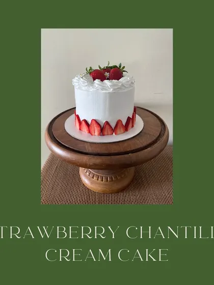 Announcing my winter menu featuring the best of strawberry season. This includes a chocolate strawberry compote bento cake and a classic strawberry chantilly cream cake.