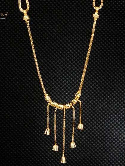 A fancy gold chain with dangling bell-shaped charms (jhumkis). This design offers a traditional feel in a lightweight form, making it perfect for festive occasions without being cumbersome.