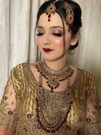 A no-filter look of my beautiful bride Shifa. The hair was yet to be set, but the makeup is already flawless and stunning.