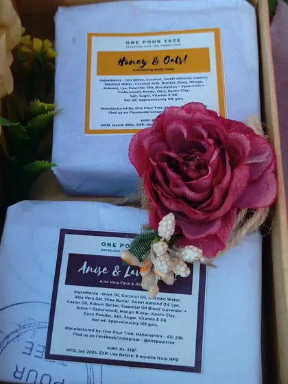 This is an example of a simple, curated gift set featuring my Honey & Oats and Anise & Lavender soaps. It's a perfect, ready-to-go handmade gift for someone who appreciates natural, conscious skincare.