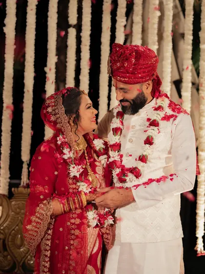 A beautiful moment from Akanksha and Rajesh's wedding. Both from Bangalore, they bonded over their love for spirituality, travel, and purpose-driven living after meeting on our platform.