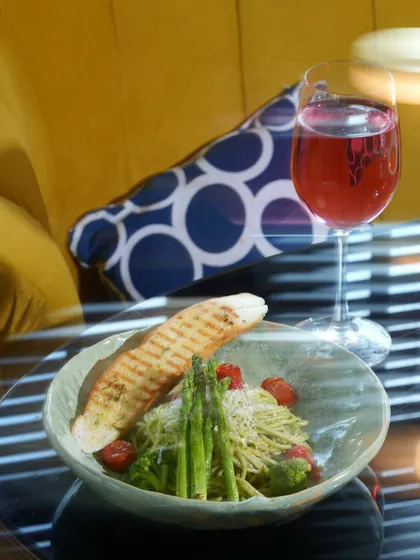A light pasta dish with fresh asparagus and a glass of rosé. This is what my weekday lunches are all about.