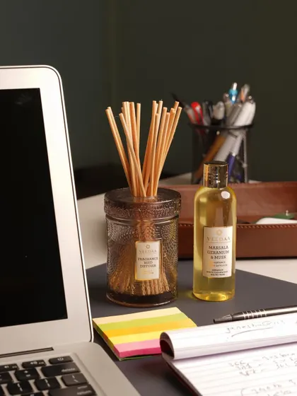 Facing a hectic week? Calm and soothe your senses with our Marsala Geranium & Musk reed diffuser. It's a great way to constantly fragrance your workspace and stay composed.