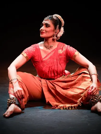 A quiet moment of reflection from "Janabai-Vitthamai." The piece is a dream to perform, allowing me to delve into the Madhura Bhakti, or sweet devotion, between the saint and her god.