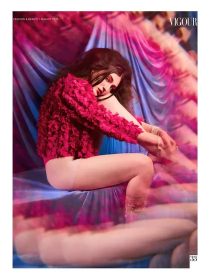 For this Vigour Magazine editorial, we played with motion blur and vibrant colors to create a dreamy, almost painterly effect.