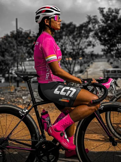 A final look at my beloved pink kit and bike, "Shade." It made me look good since 2017 and became an extension of my body. Thank you for the memories.
