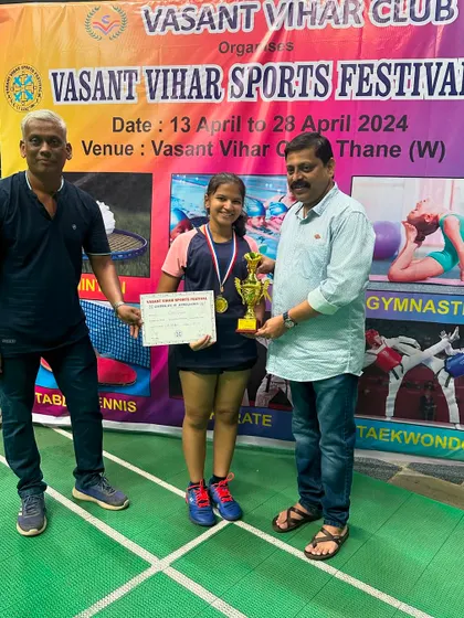 Here is Anvi More, the runner-up in the Girls U-15 category at the Vasant Vihar Sports Festival. A fantastic achievement!