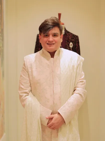 A closer look at a sophisticated off-white sherwani from the Tasva collection. I help grooms find outfits that exude class and comfort for their wedding festivities.