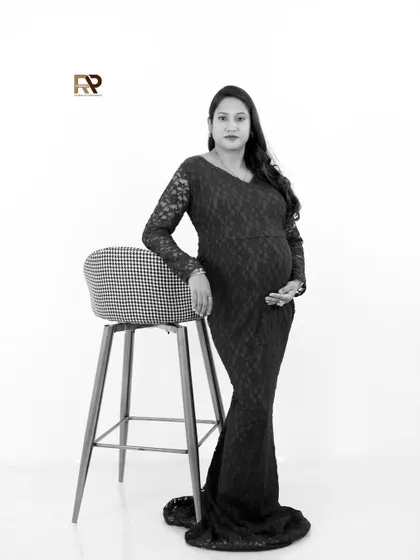 A timeless black and white version of our modern solo portrait. The simplicity of the pose and the outfit creates a powerful and elegant image.
