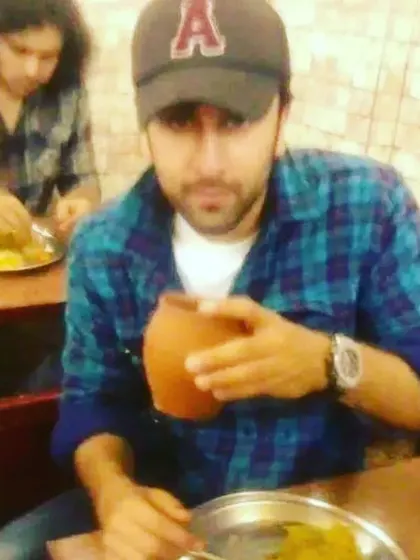 It was a pleasure to see Ranbir Kapoor enjoying a traditional meal. We strive to bring that same authentic, comforting food experience to you every day.