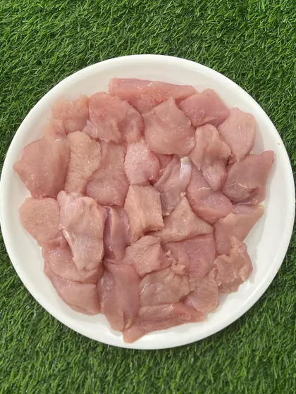 Another look at our Turkey Boneless chunks. The consistent size makes portioning easy for pets of all sizes.