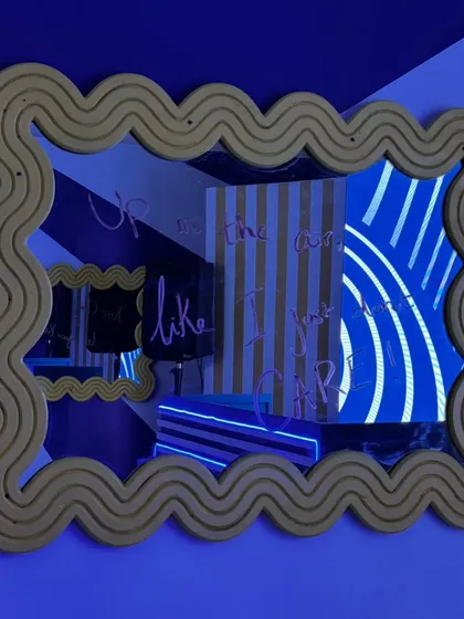 From concept to execution in just 42 hours. This St. Tropez inspired decor in Ahmedabad involved transforming a bungalow with custom-painted walls, fruit-based installations, and unique props, all on a tight deadline.