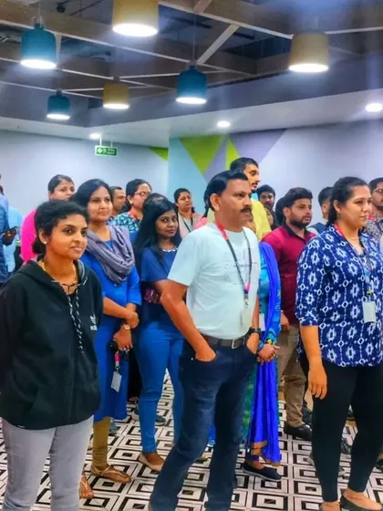 The team at Lenovo listening attentively as we discuss the principles of situational awareness before starting the physical training.
