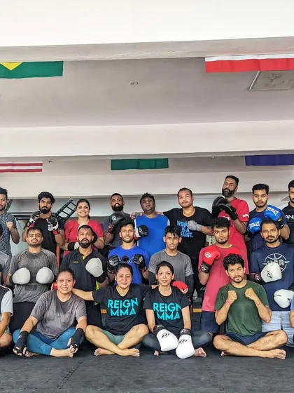 A great start to a new week. The team is energized and ready to train after a Monday kickboxing session.