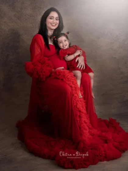 Twice the joy! We were so happy to welcome back this client for her second maternity shoot, this time with her first child.