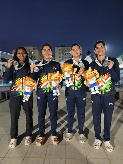 The girls' silver-winning 4x100m Freestyle Relay team.