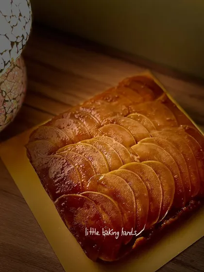 How stunning is this upside-down jaggery-caramelized spiced pear cake? The pears become so tender and flavourful, and the whole wheat cake is wonderfully moist.