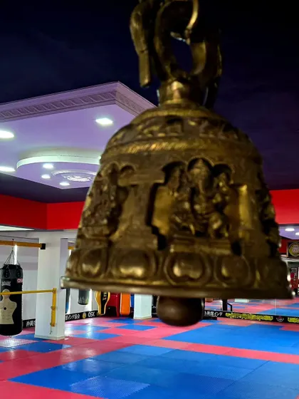The traditional bell at our Honbu Dojo. Its ringing marks the beginning and end of training, a sound that calls students to focus and be present.